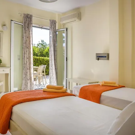 Marinos Appartement *